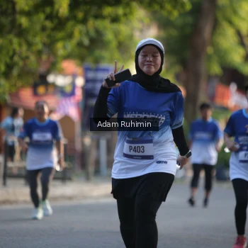 Runner Photo 3464797