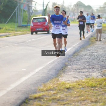 Runner Photo 3464817