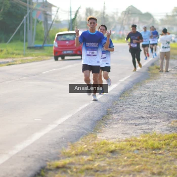 Runner Photo 3464821