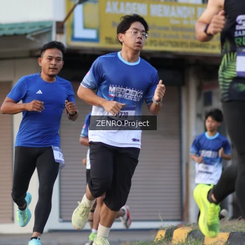 Runner Photo 3464822