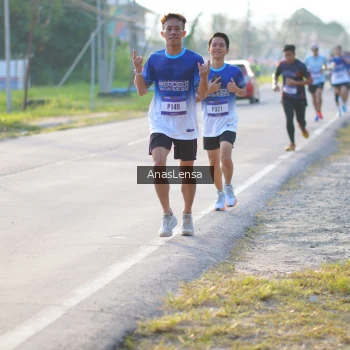Runner Photo 3464847