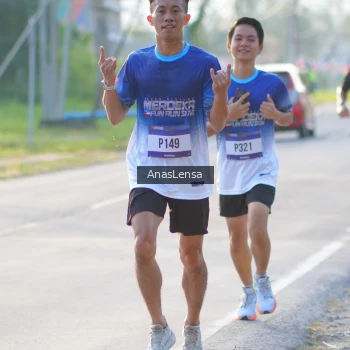 Runner Photo 3464848