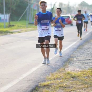 Runner Photo 3464855