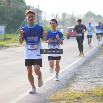 Runner Photo 3464856