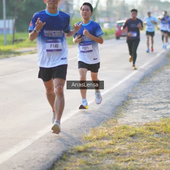 Runner Photo 3464859