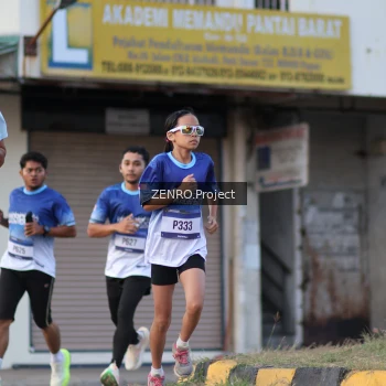 Runner Photo 3464867