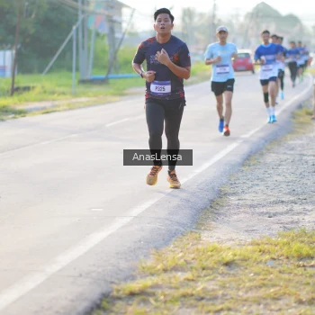 Runner Photo 3464899