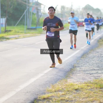 Runner Photo 3464907
