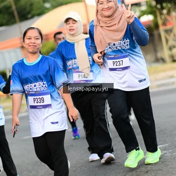Runner Photo 3464915