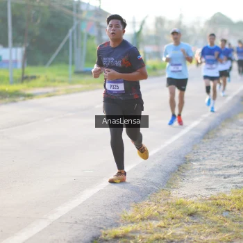 Runner Photo 3464940