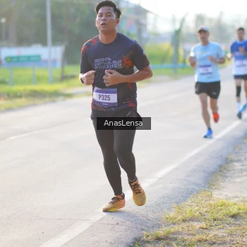 Runner Photo 3464953