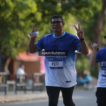 Runner Photo 3465003