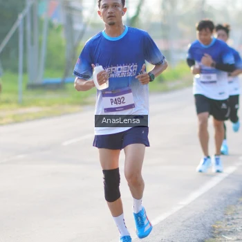Runner Photo 3465017