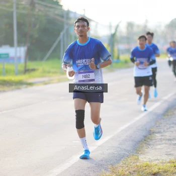 Runner Photo 3465020