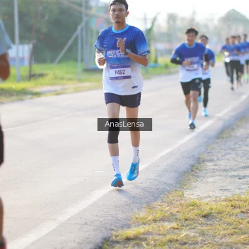 Runner Photo 3465021
