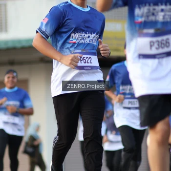 Runner Photo 3465043