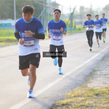 Runner Photo 3465070