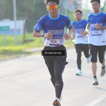 Runner Photo 3465116