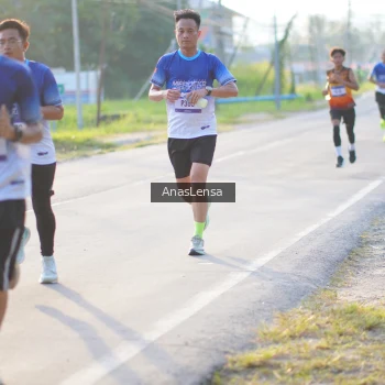 Runner Photo 3465157
