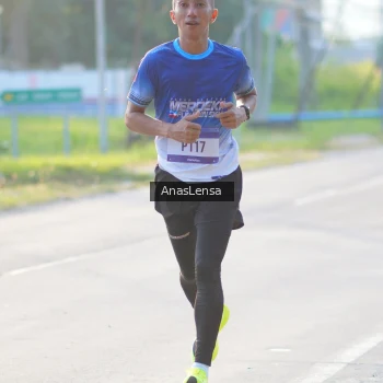 Runner Photo 3465253