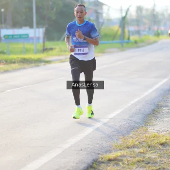 Runner Photo 3465258
