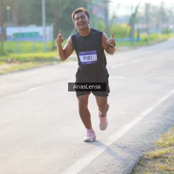Runner Photo 3465279
