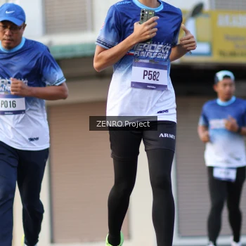 Runner Photo 3465283