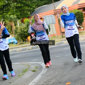 Runner Photo 3465312