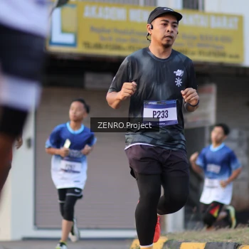 Runner Photo 3465320