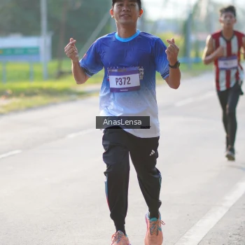 Runner Photo 3465354