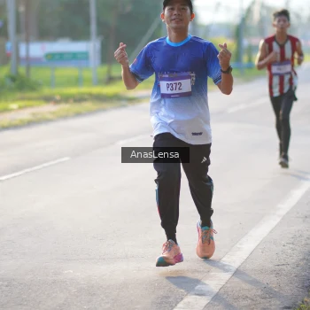Runner Photo 3465355