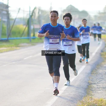 Runner Photo 3465401