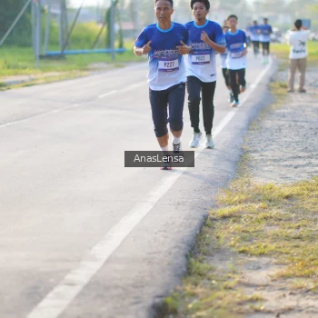 Runner Photo 3465402