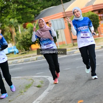 Runner Photo 3465413