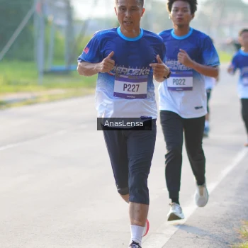 Runner Photo 3465423