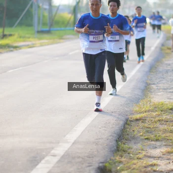 Runner Photo 3465424