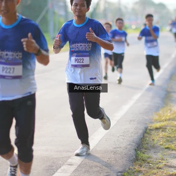 Runner Photo 3465455