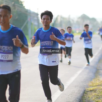 Runner Photo 3465456
