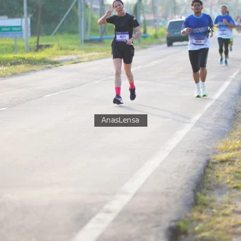 Runner Photo 3465516