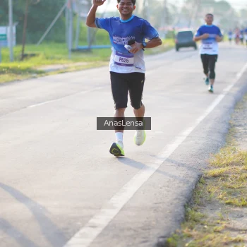 Runner Photo 3465554
