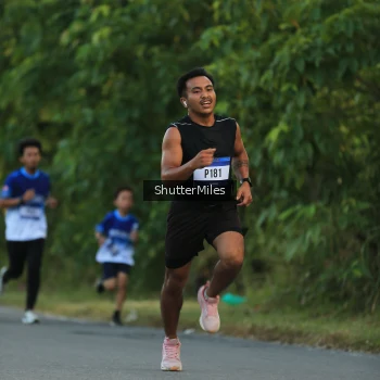 Runner Photo 3465557