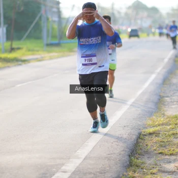 Runner Photo 3465609