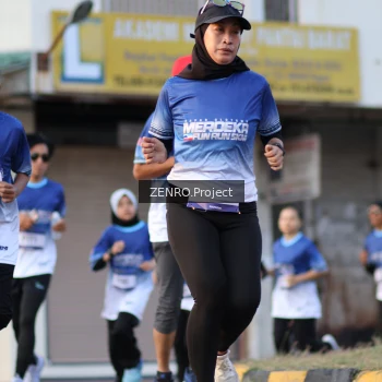 Runner Photo 3465678