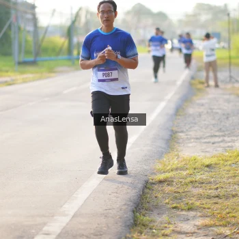Runner Photo 3465681