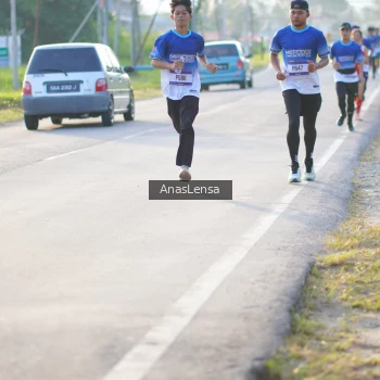 Runner Photo 3465716