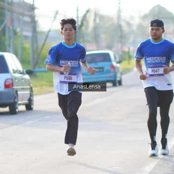 Runner Photo 3465717