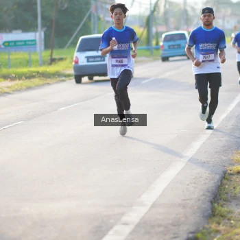 Runner Photo 3465723