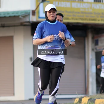 Runner Photo 3465730