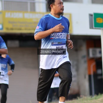 Runner Photo 3465733