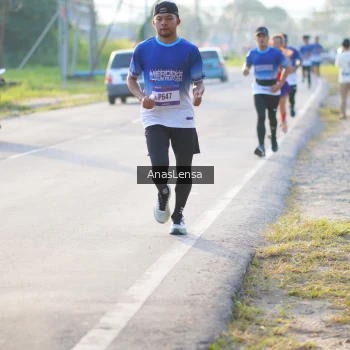 Runner Photo 3465750